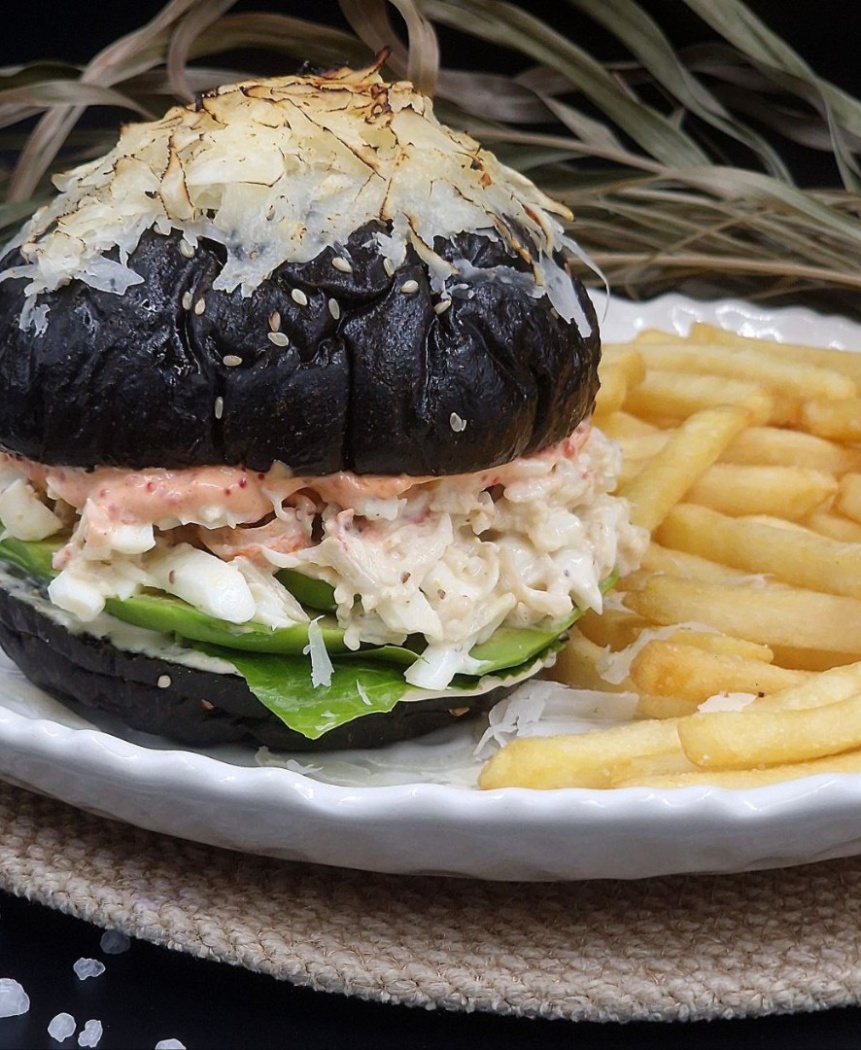 Краб Бургер с картофелем фри