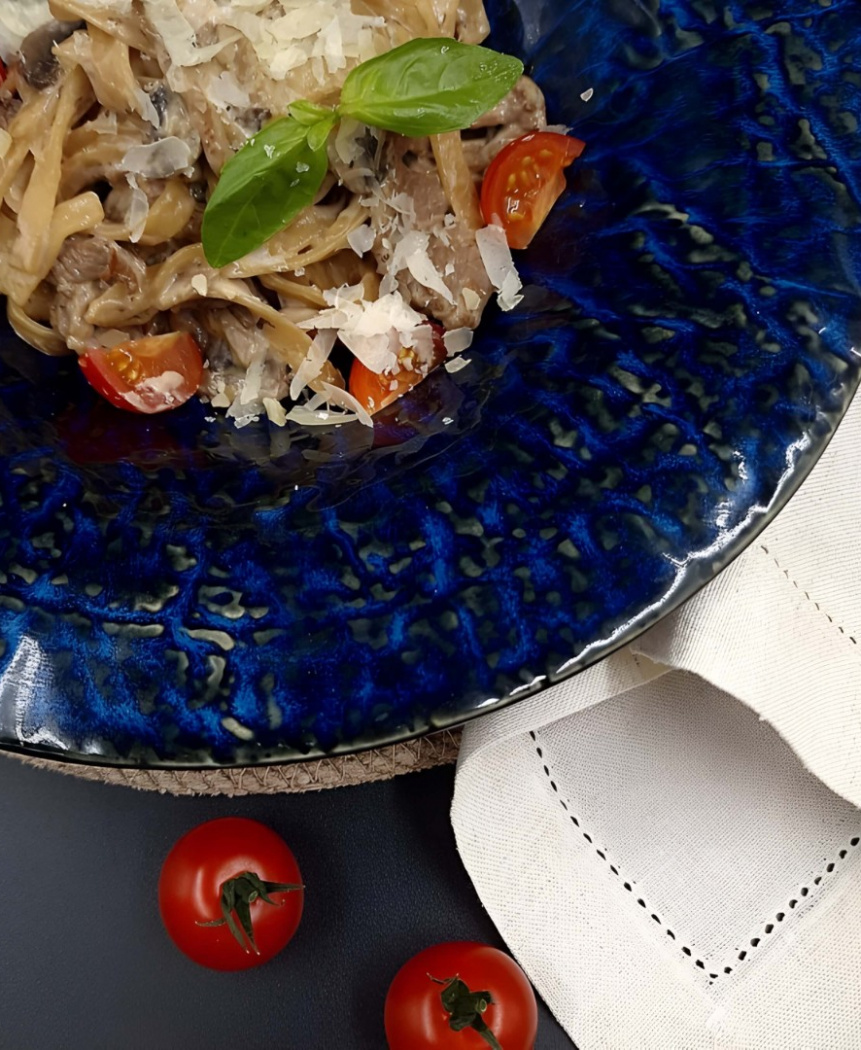 Фетучини с телятиной и грибами